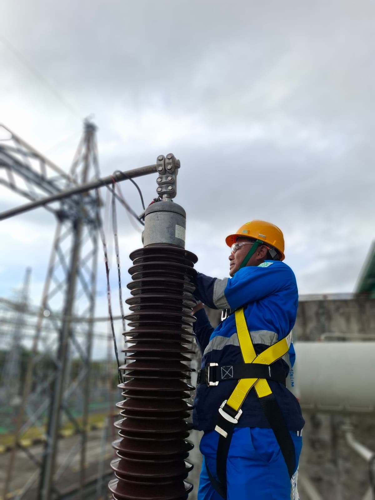 TRANSFORMER BUSHING TEST